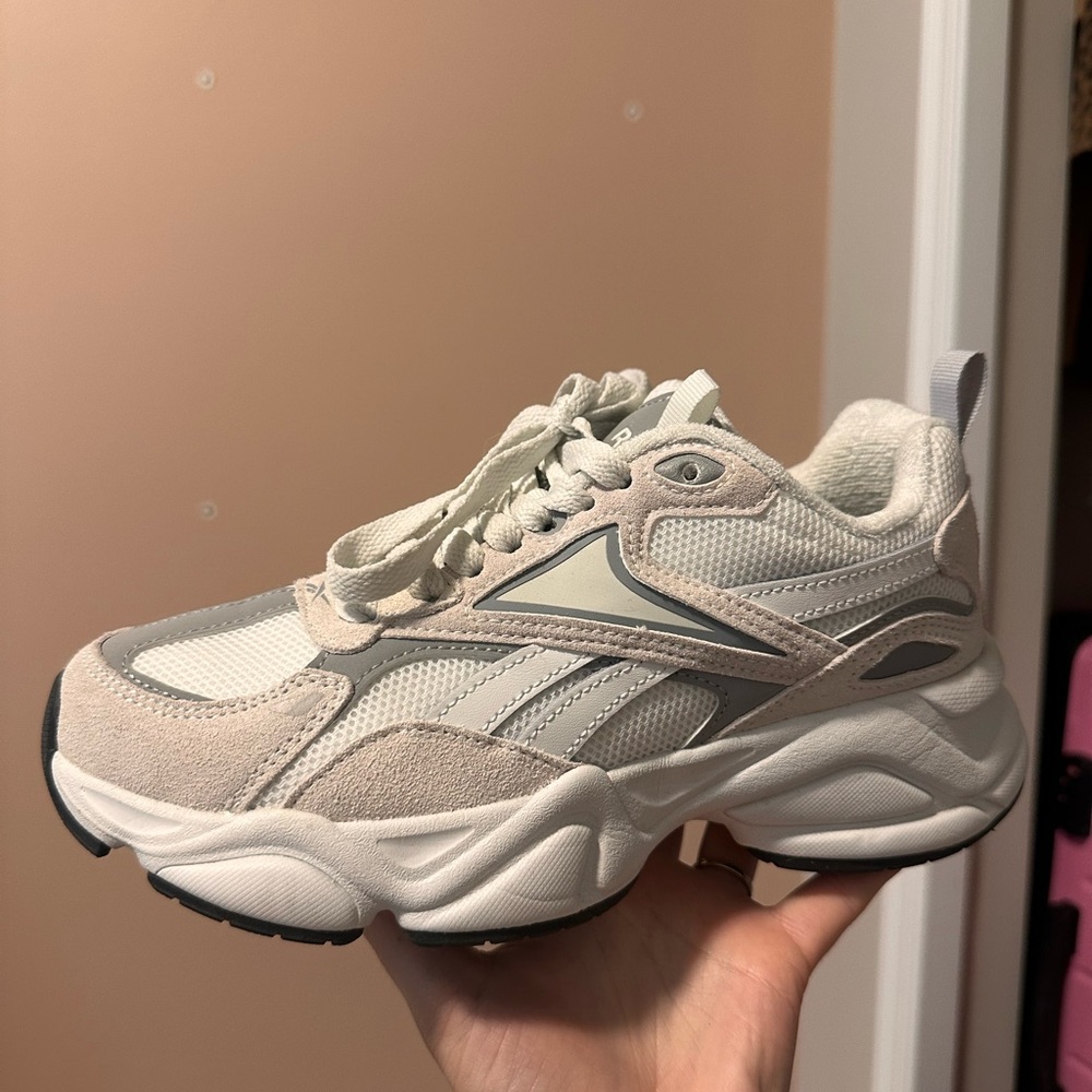 Reebok Women's Sneakers in Beige, Grey & White